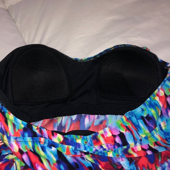 Caribbean Joe Swimsuit Top Multicolored SZ 8 NWT - Picture 6 of 9